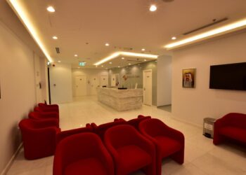 eye specialist near me